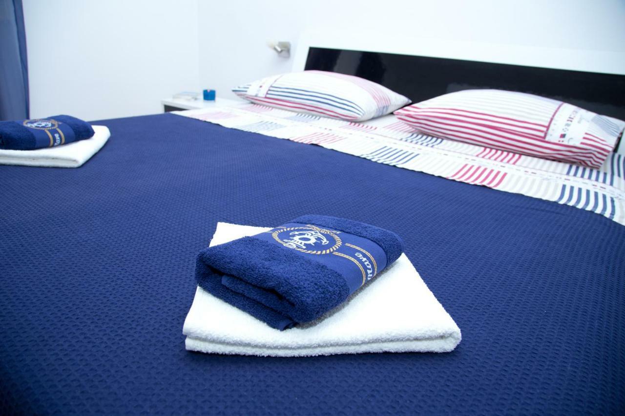 Appartement Apartman Topic à Kaštela Extérieur photo