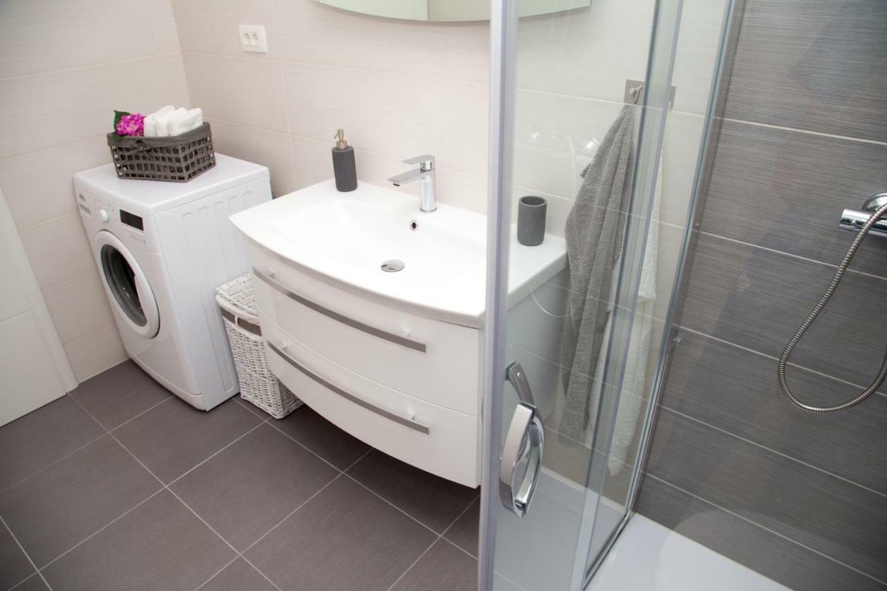 Appartement Apartman Topic à Kaštela Extérieur photo