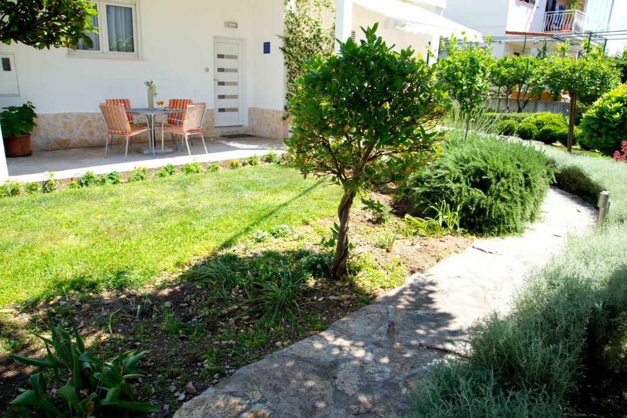 Appartement Apartman Topic à Kaštela Extérieur photo